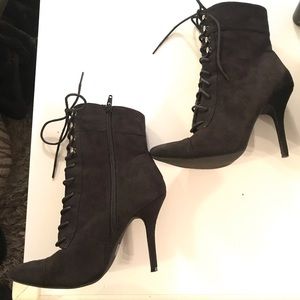 Suede ankle bootie